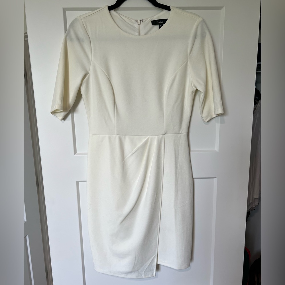 Gorgeous cream quarter sleeve dress
